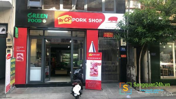 Sang nhượng cửa hàng thực phẩm nằm mặt tiền đường Nguyễn Chánh Sắt, phường 13, quận Tân Bình, Thành phố Hồ Chí Minh.