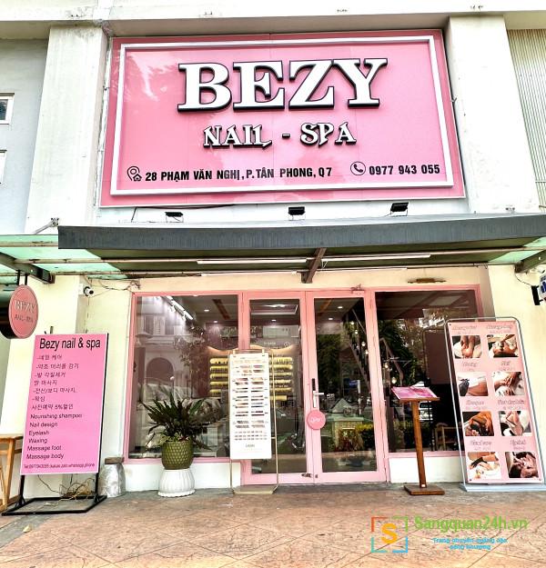 Sang Nhượng Tiệm Nail Spa Mặt Tiền Phú Mỹ Hưng Quận 7