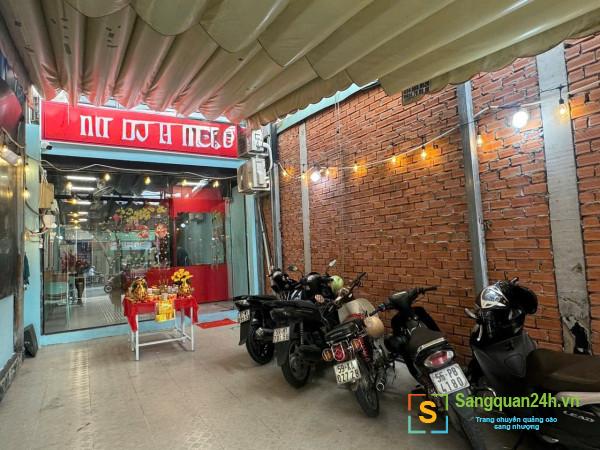 Sang Nhượng Quán Mì Bò Ở Trung Tâm Quận 7