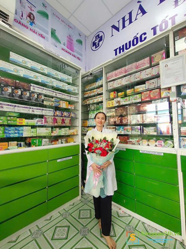 Sang nhà thuốc tây
