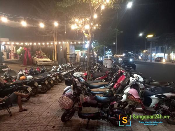 Sang quán cafe