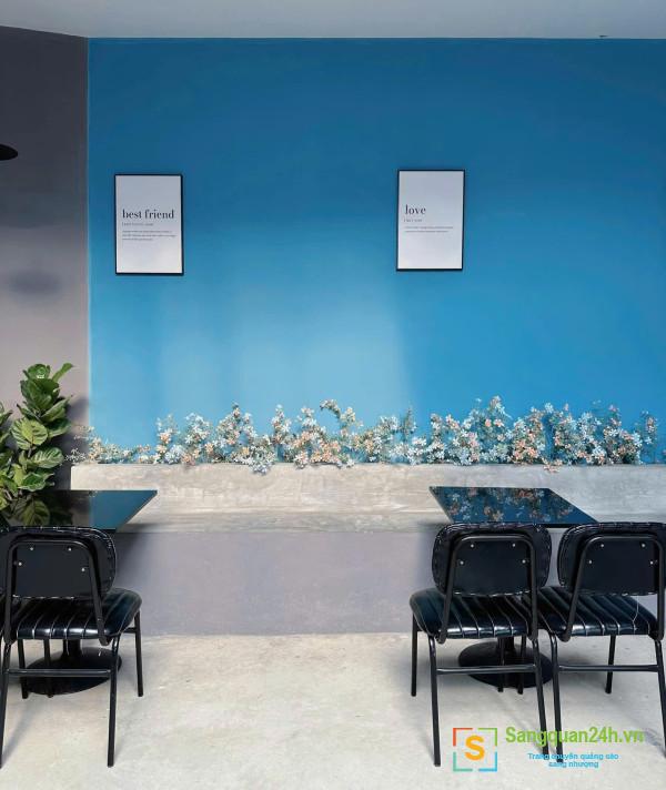 Sang quán cafe