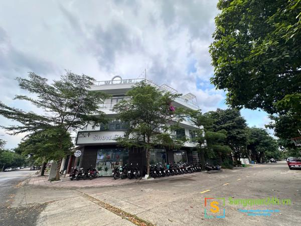 Sang quán cafe
