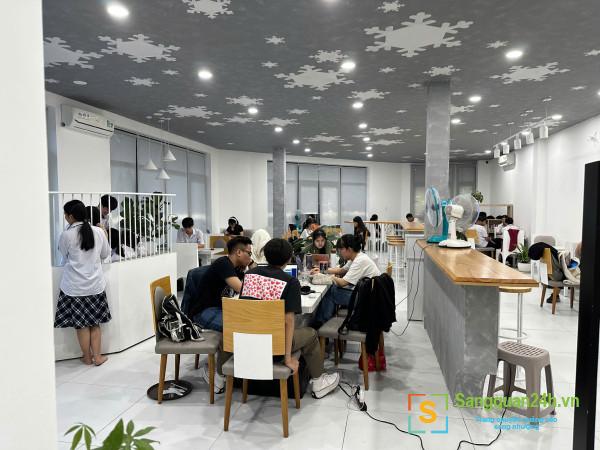 Sang quán cafe