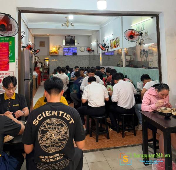 Sang quán cơm