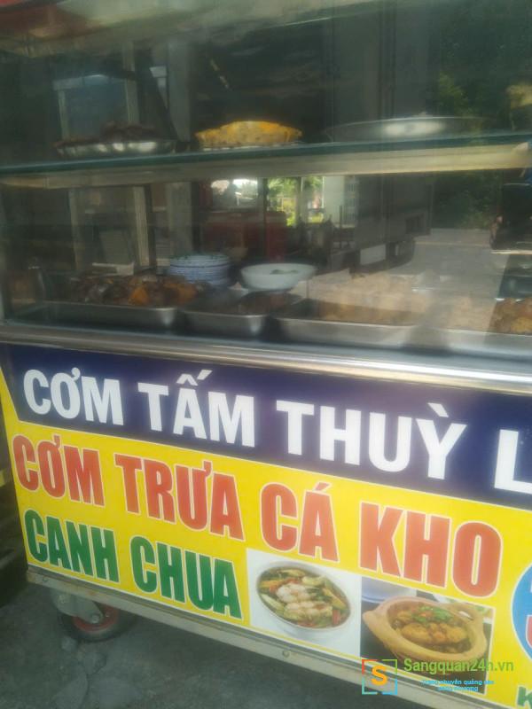 Sang quán cơm