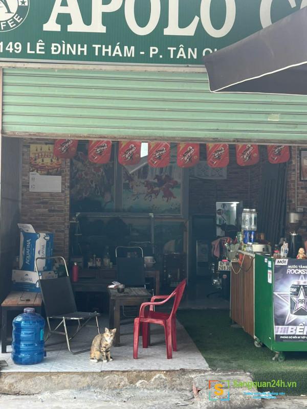 Sang quán cafe