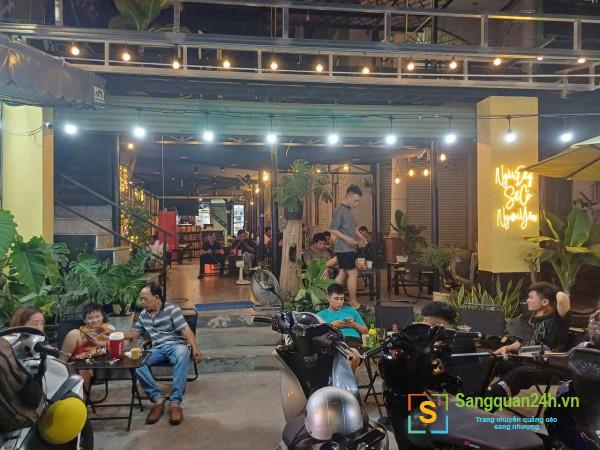 Sang quán cafe