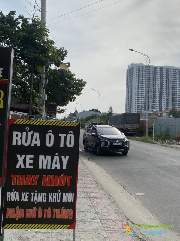 Sang tiệm rửa - sửa xe