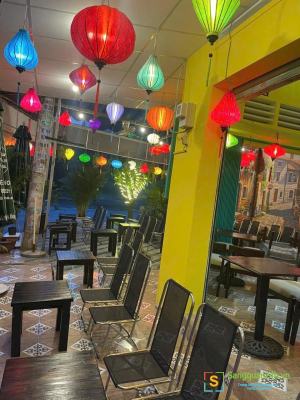 Sang quán cafe