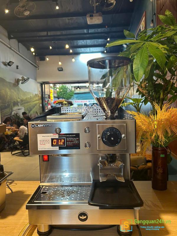 Sang quán cafe