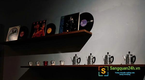 Sang quán cafe