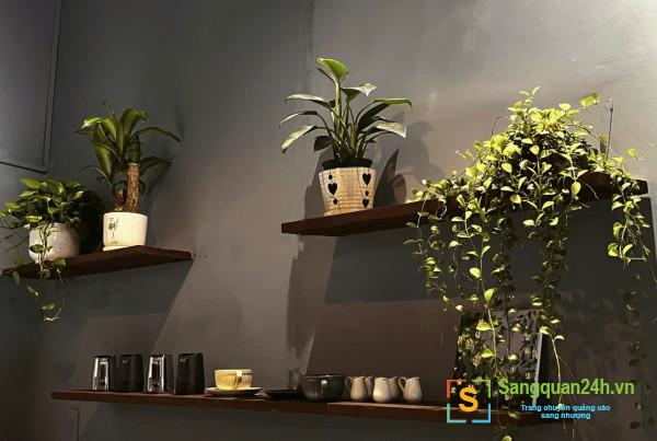 Sang quán cafe