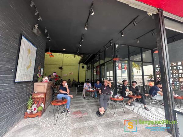 Sang quán cafe