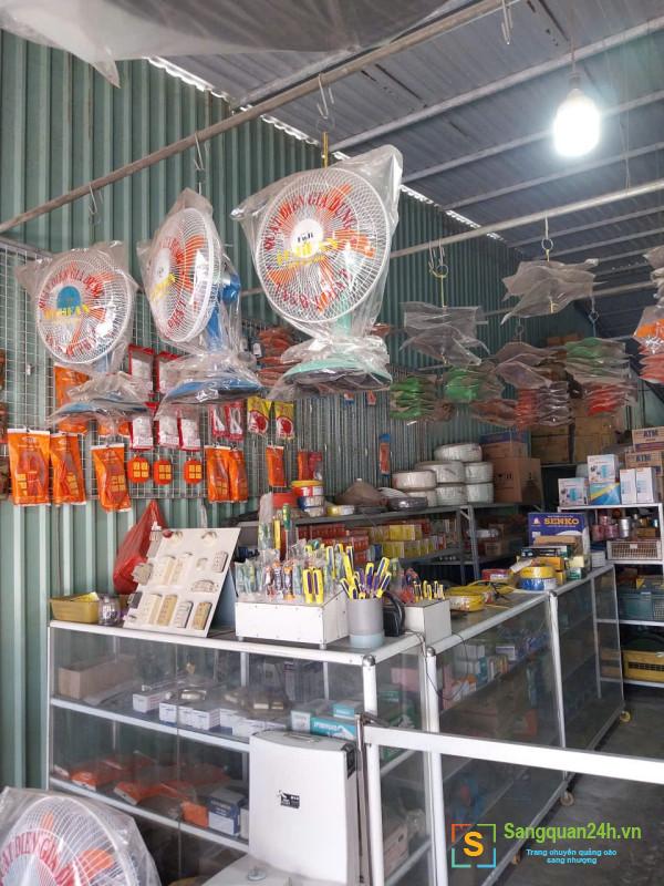 Sang nhượng CHVLXD