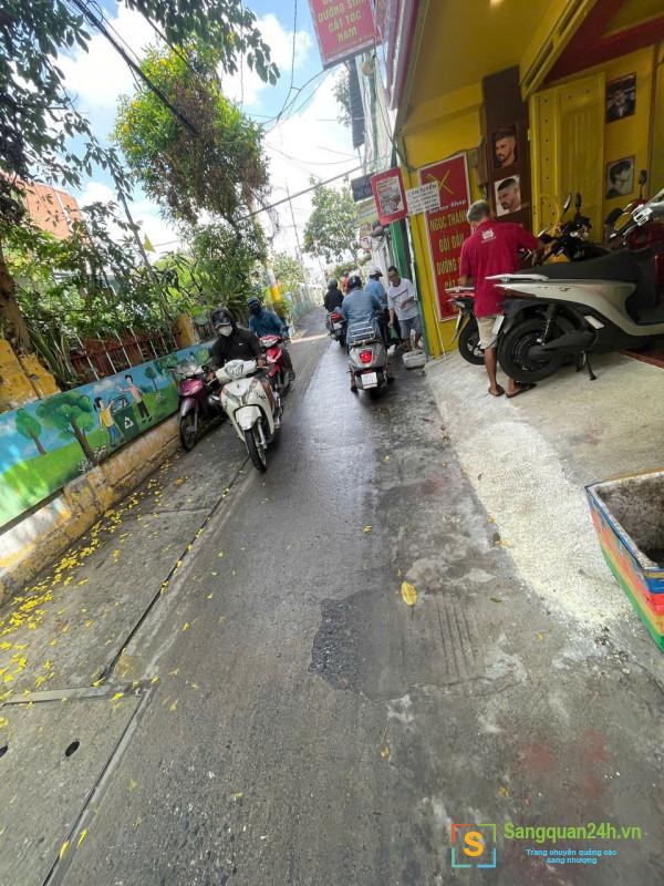 Sang tiệm tóc - nail