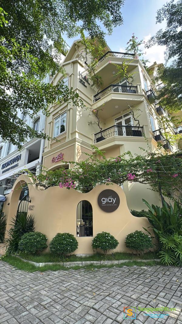 SANG NHƯỢNG QUÁN CAFE BIỆT THỰ GÓC ĐẲNG CẤP PHÚ MỸ HƯNG – QUẬN 7 