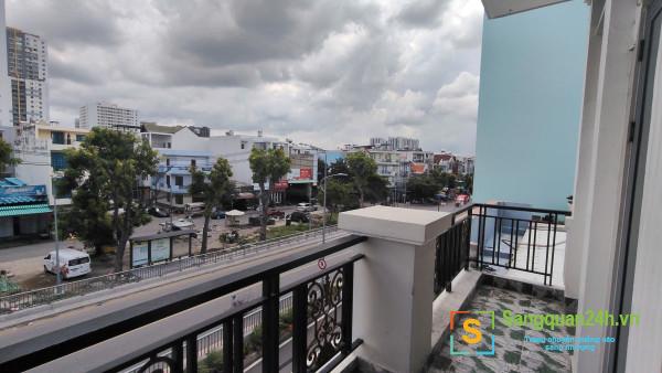 Sang khách sạn